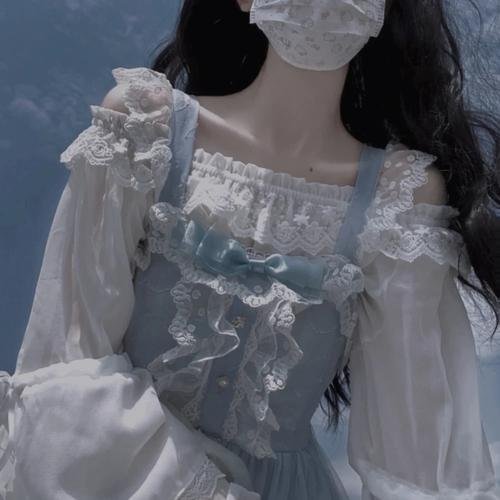 笼中女